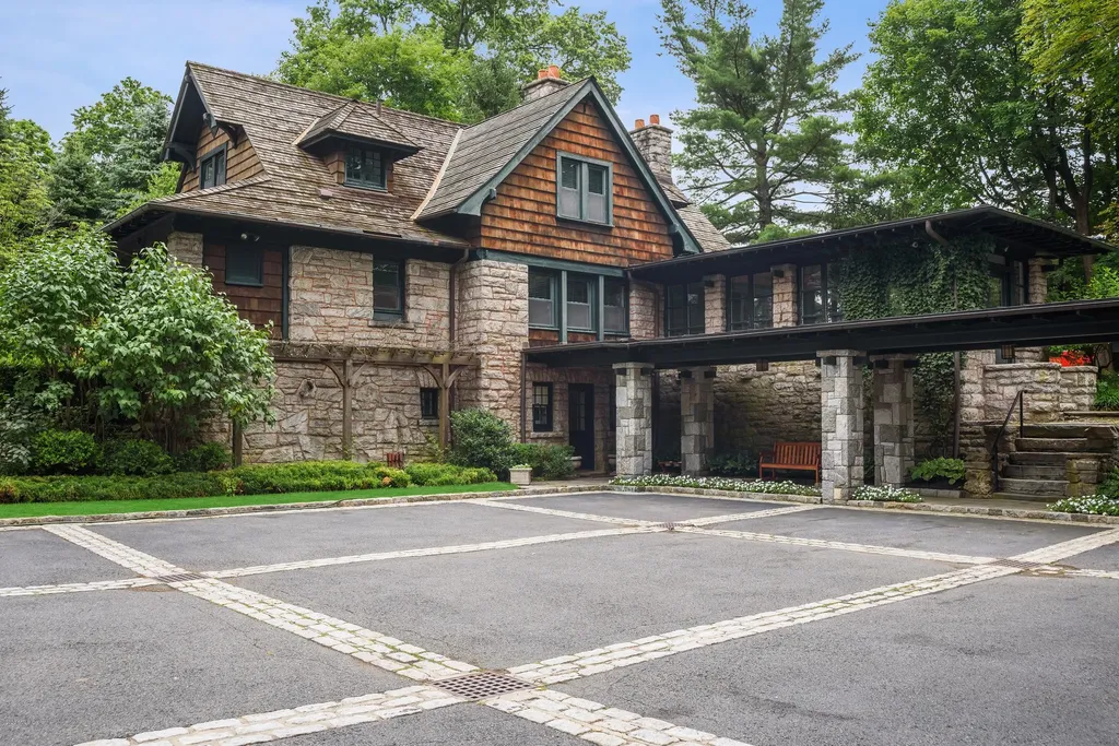 2 Conyers Farm Drive Greenwich CT 06831