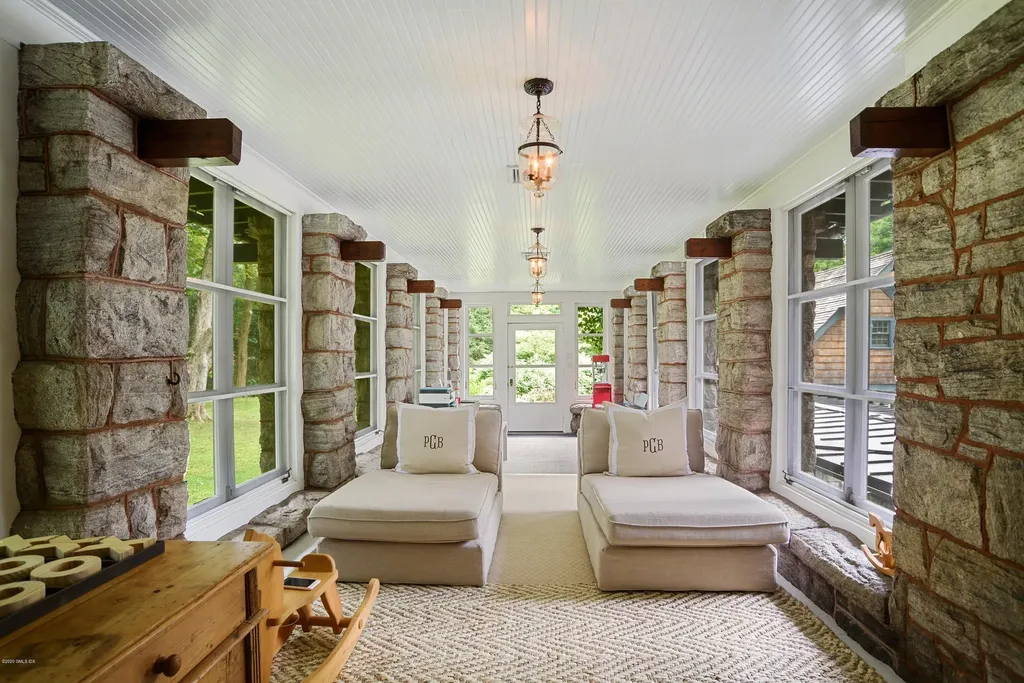 2 Conyers Farm Drive Greenwich CT 06831
