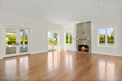 32 Meadowcroft Lane Greenwich CT 06830