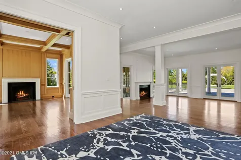 32 Meadowcroft Lane Greenwich CT 06830