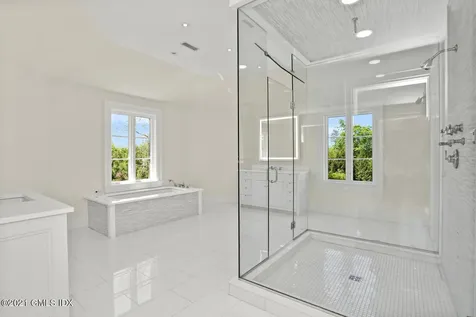 32 Meadowcroft Lane Greenwich CT 06830
