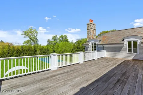 32 Meadowcroft Lane Greenwich CT 06830