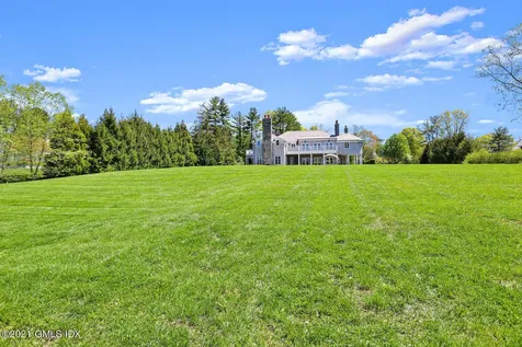 32 Meadowcroft Lane Greenwich CT 06830