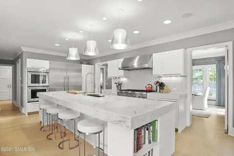 4 Fairgreen Lane Old Greenwich CT 06870