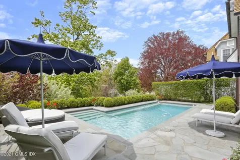 4 Fairgreen Lane Old Greenwich CT 06870