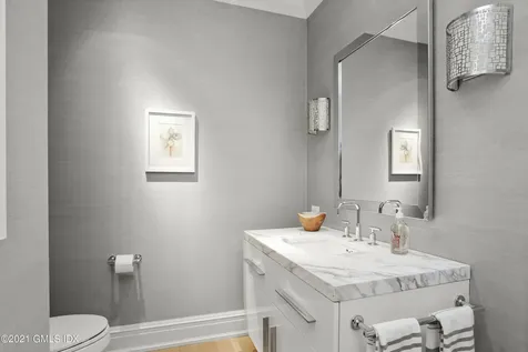 4 Fairgreen Lane Old Greenwich CT 06870