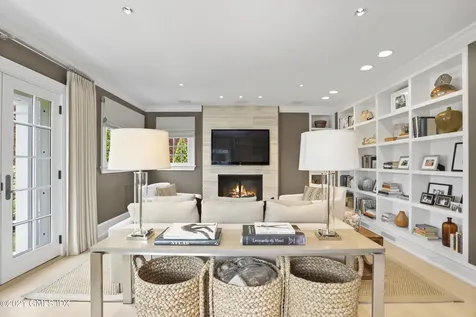 4 Fairgreen Lane Old Greenwich CT 06870