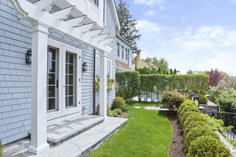 4 Fairgreen Lane Old Greenwich CT 06870
