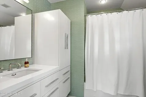 4 Fairgreen Lane Old Greenwich CT 06870