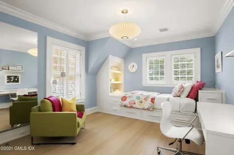 4 Fairgreen Lane Old Greenwich CT 06870
