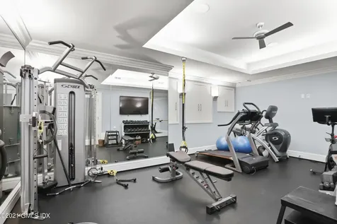 4 Fairgreen Lane Old Greenwich CT 06870