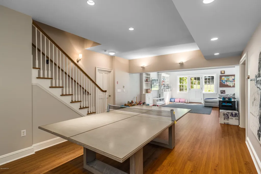 7 Hawkwood Lane Greenwich CT 06830