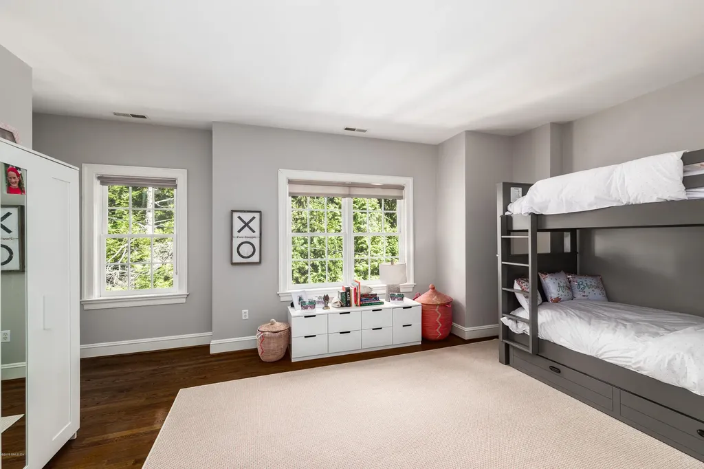 7 Hawkwood Lane Greenwich CT 06830