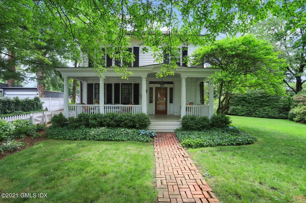 33 Mead Avenue Cos Cob CT 06807