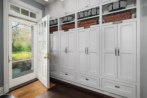 27 Midwood Road Greenwich CT 06830