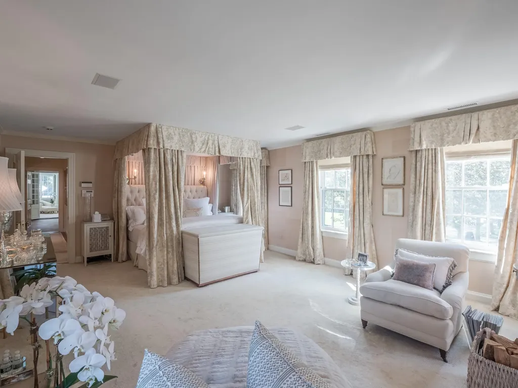 205 Round Hill Road Greenwich CT 06831