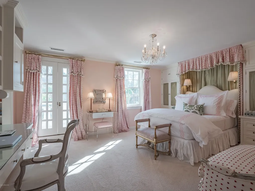 205 Round Hill Road Greenwich CT 06831