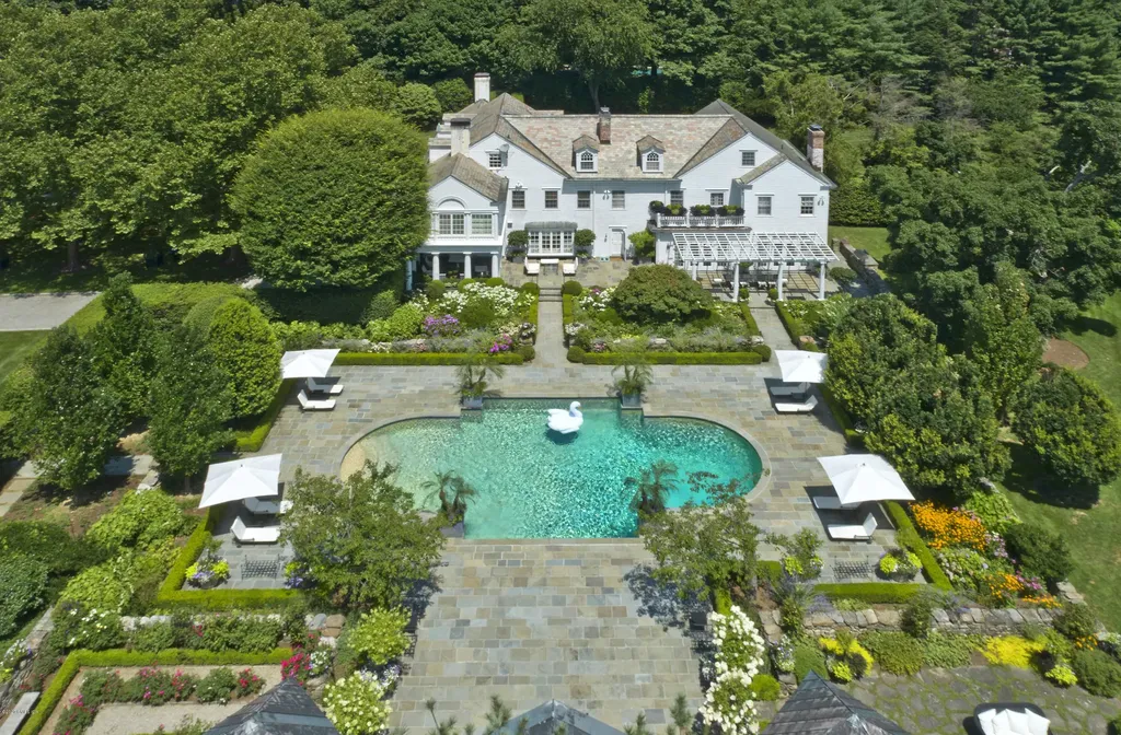 205 Round Hill Road Greenwich CT 06831