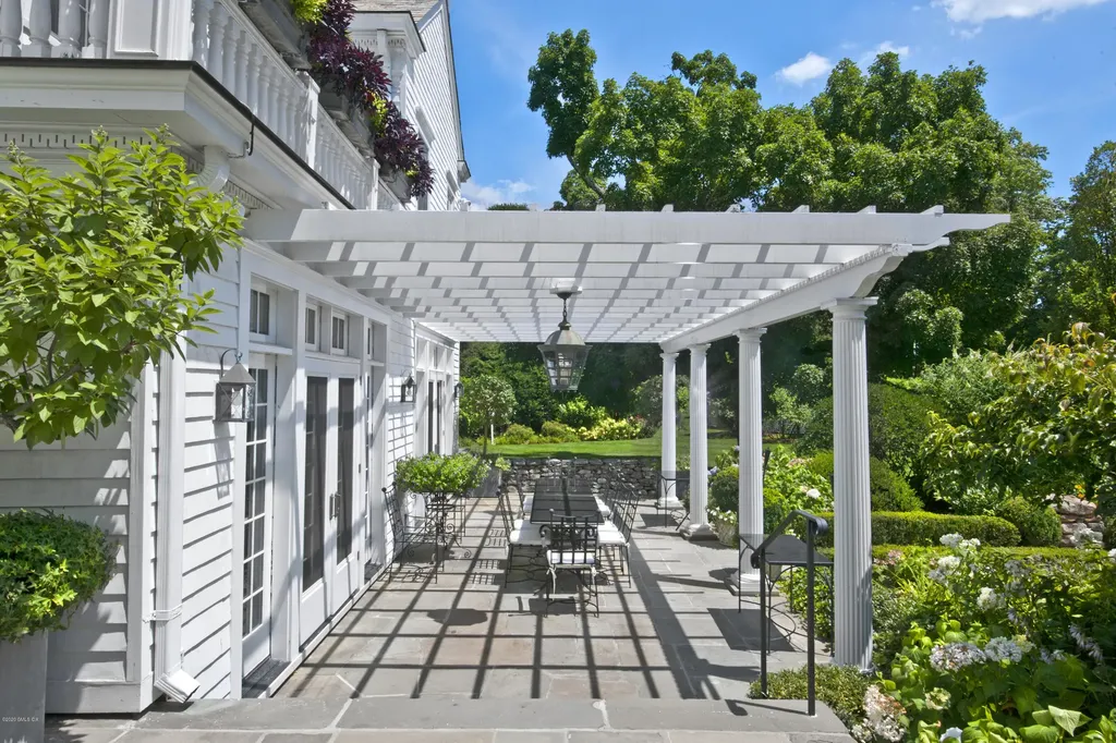 205 Round Hill Road Greenwich CT 06831