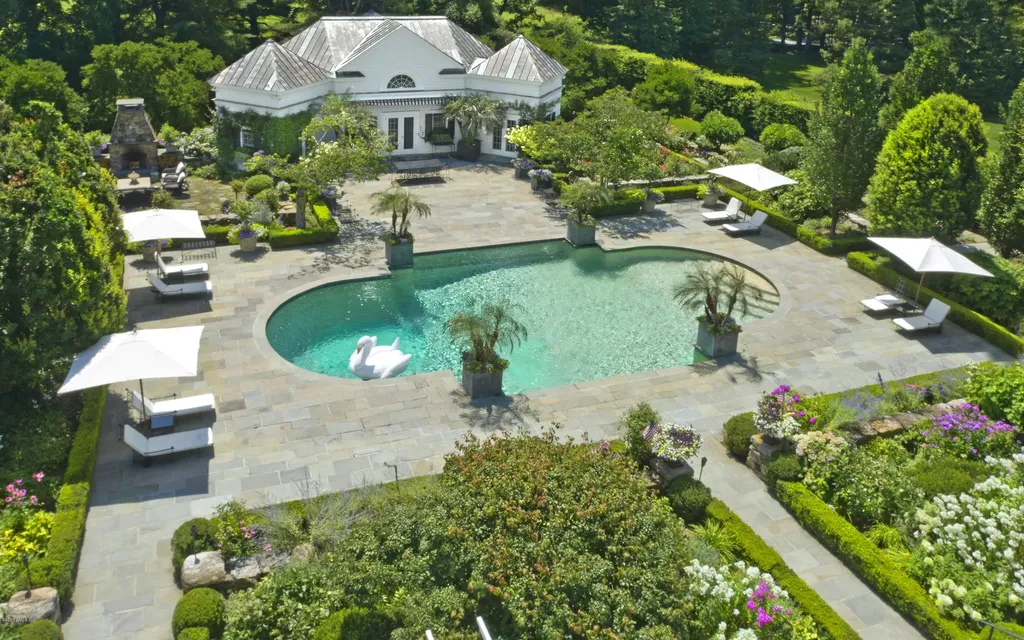 205 Round Hill Road Greenwich CT 06831