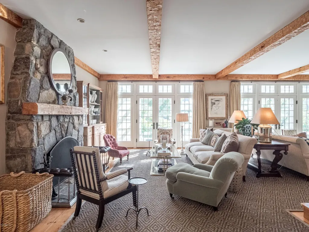 205 Round Hill Road Greenwich CT 06831