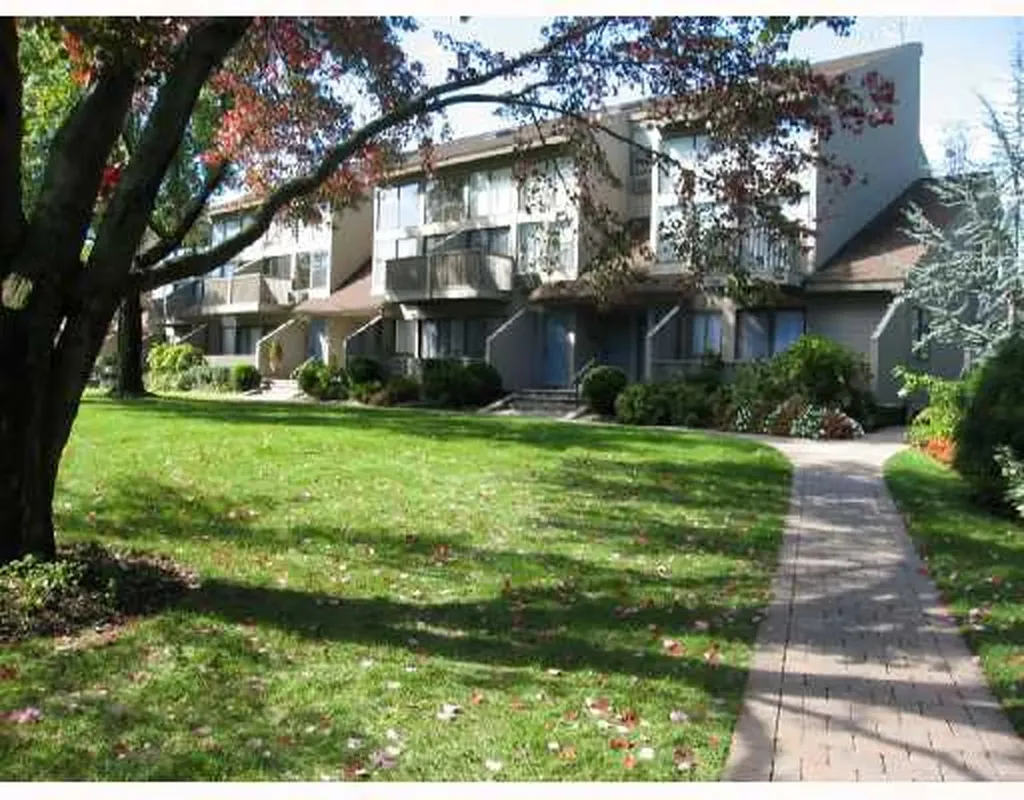 1465 E Putnam Avenue Old Greenwich CT 06870