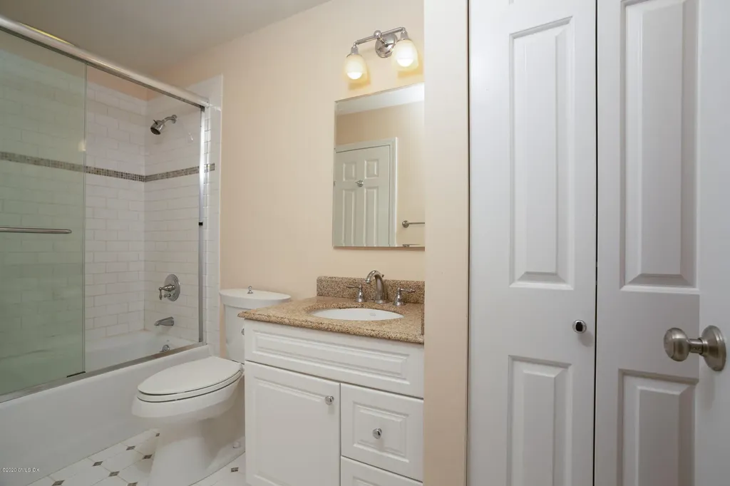 1465 E Putnam Avenue Old Greenwich CT 06870
