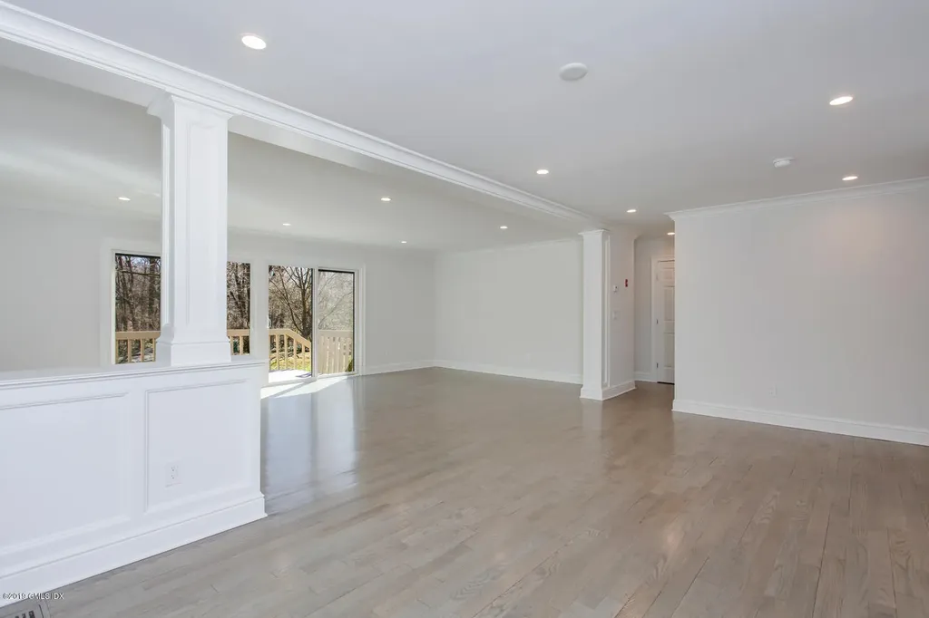 224 W Lyon Farm Drive Greenwich CT 06831