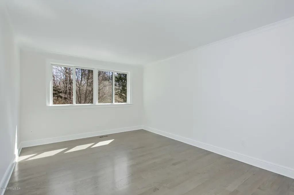224 W Lyon Farm Drive Greenwich CT 06831