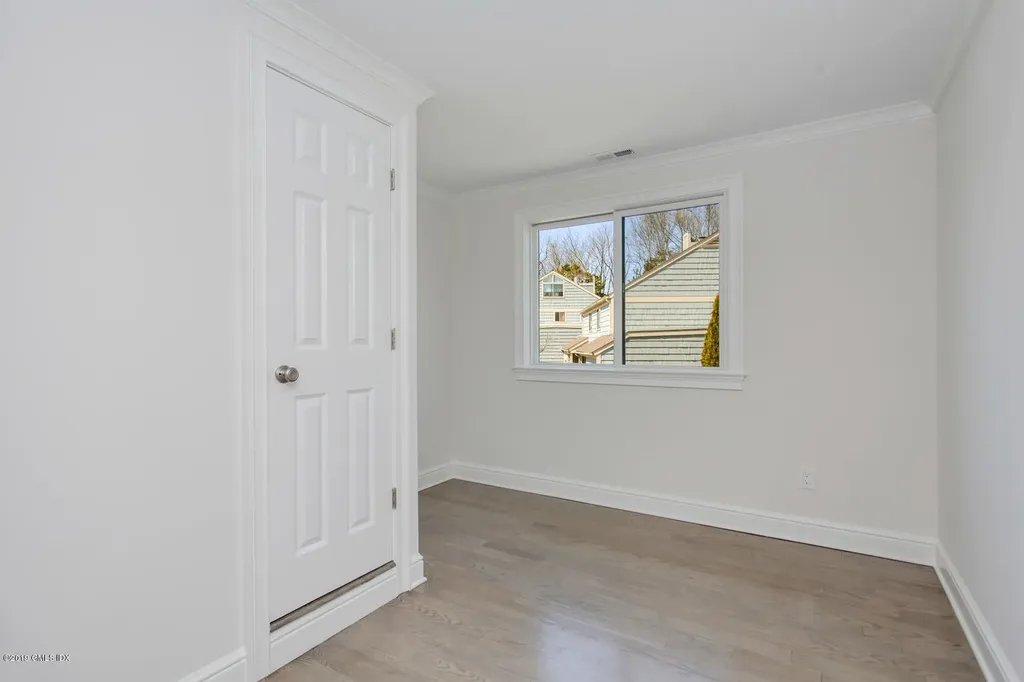 224 W Lyon Farm Drive Greenwich CT 06831