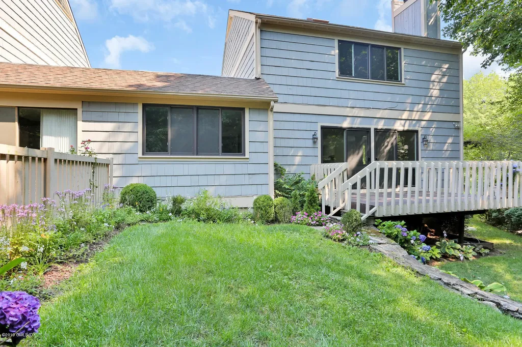 224 W Lyon Farm Drive Greenwich CT 06831