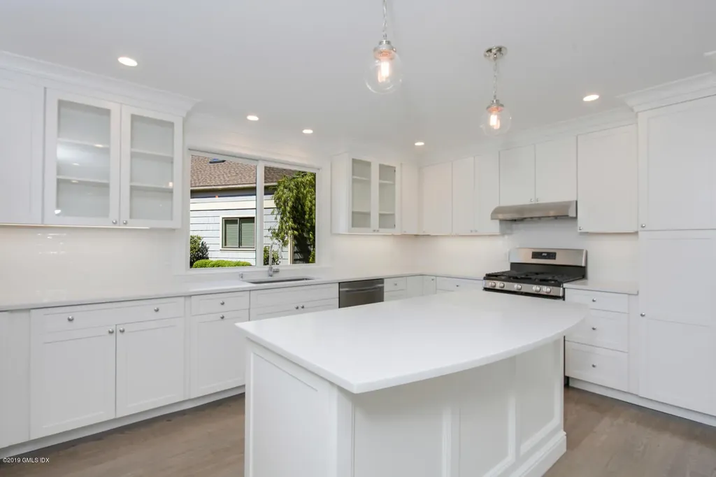 224 W Lyon Farm Drive Greenwich CT 06831