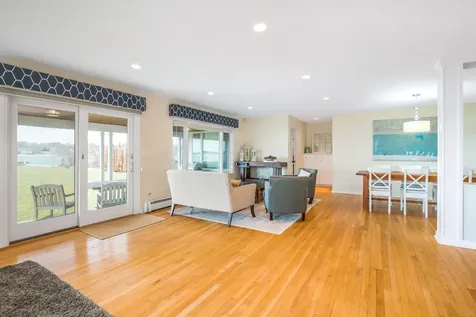 7 Meadow Place Old Greenwich CT 06870