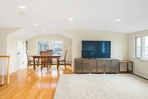 7 Meadow Place Old Greenwich CT 06870