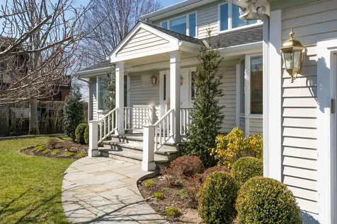 7 Meadow Place Old Greenwich CT 06870