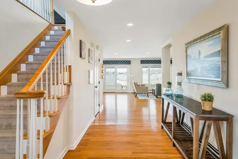 7 Meadow Place Old Greenwich CT 06870