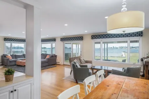 7 Meadow Place Old Greenwich CT 06870