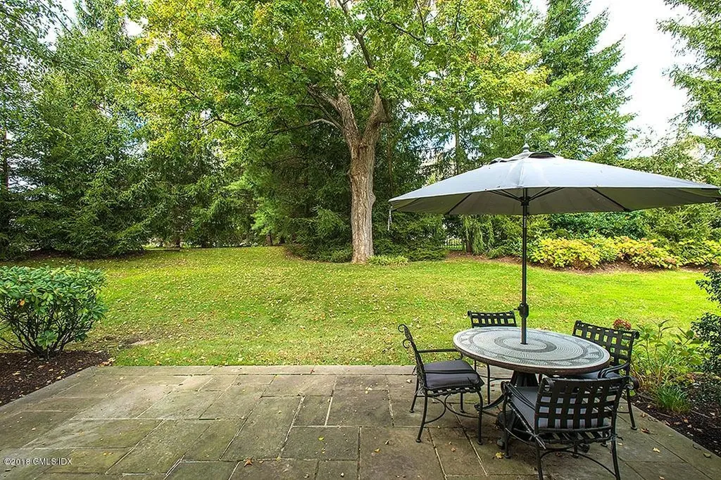 12 Chieftans Road Greenwich CT 06831