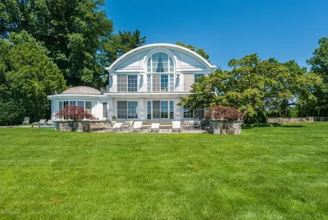18 Chimney Corner Lane Greenwich CT 06830