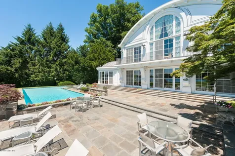 18 Chimney Corner Lane Greenwich CT 06830
