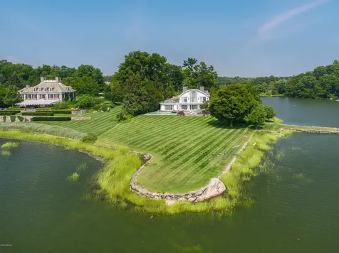 18 Chimney Corner Lane Greenwich CT 06830