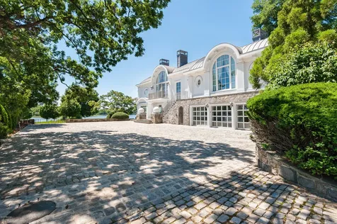 18 Chimney Corner Lane Greenwich CT 06830