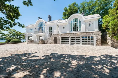 18 Chimney Corner Lane Greenwich CT 06830