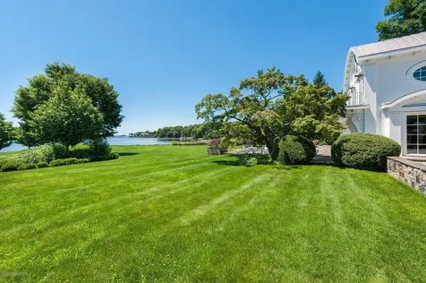 18 Chimney Corner Lane Greenwich CT 06830