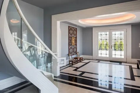 18 Chimney Corner Lane Greenwich CT 06830