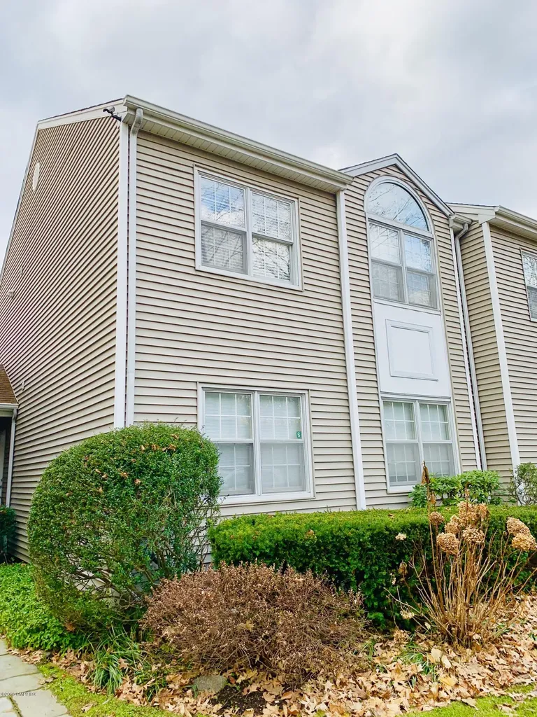 51 Old Kings Highway Old Greenwich CT 06870