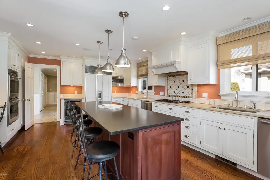 624 W Lyon Farm Drive Greenwich CT 06831
