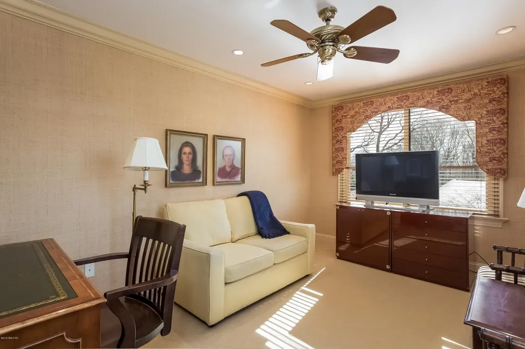 624 W Lyon Farm Drive Greenwich CT 06831