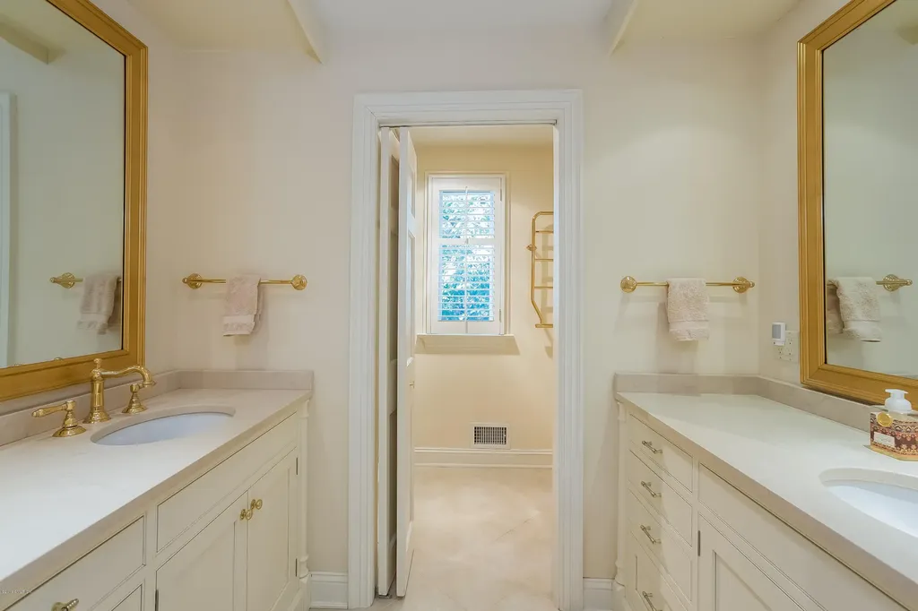624 W Lyon Farm Drive Greenwich CT 06831