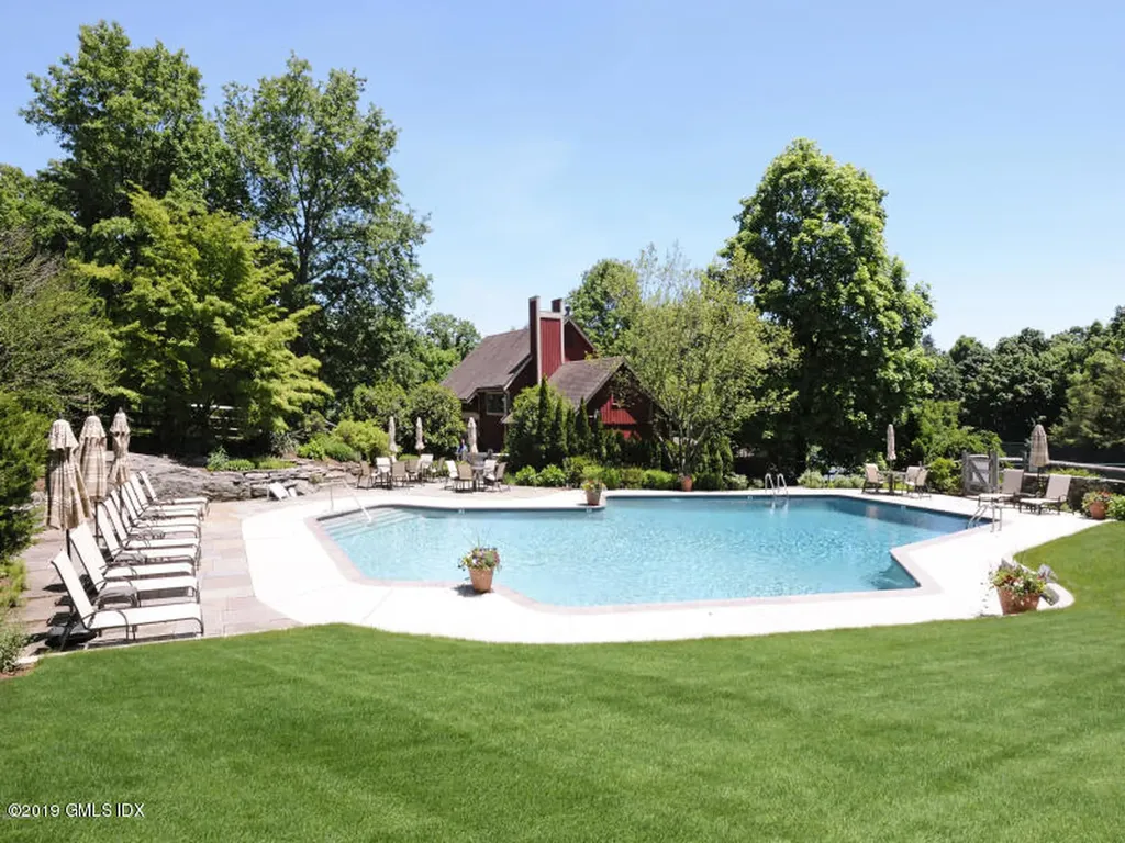 624 W Lyon Farm Drive Greenwich CT 06831
